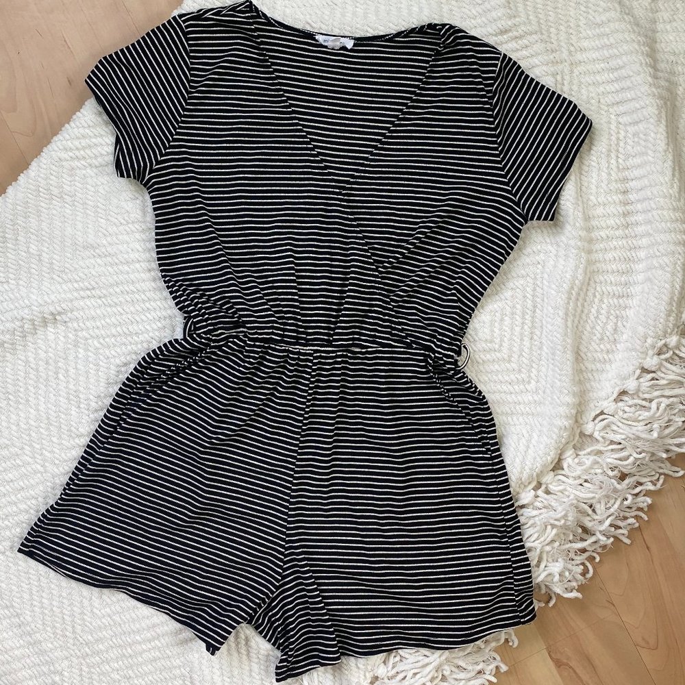 Mittoshop Black & White Striped Romper, Medium